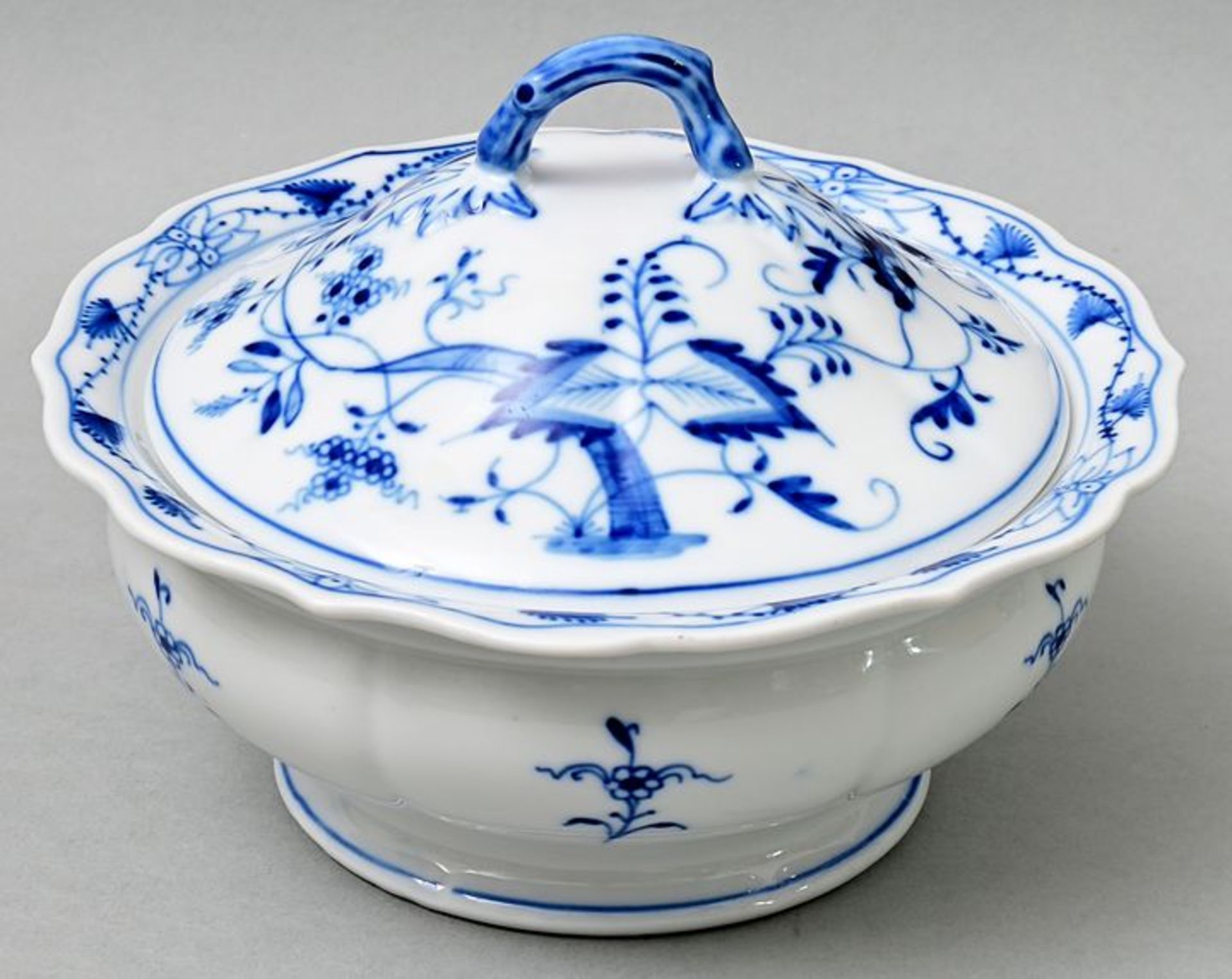 Deckelschüssel/ lidded bowl