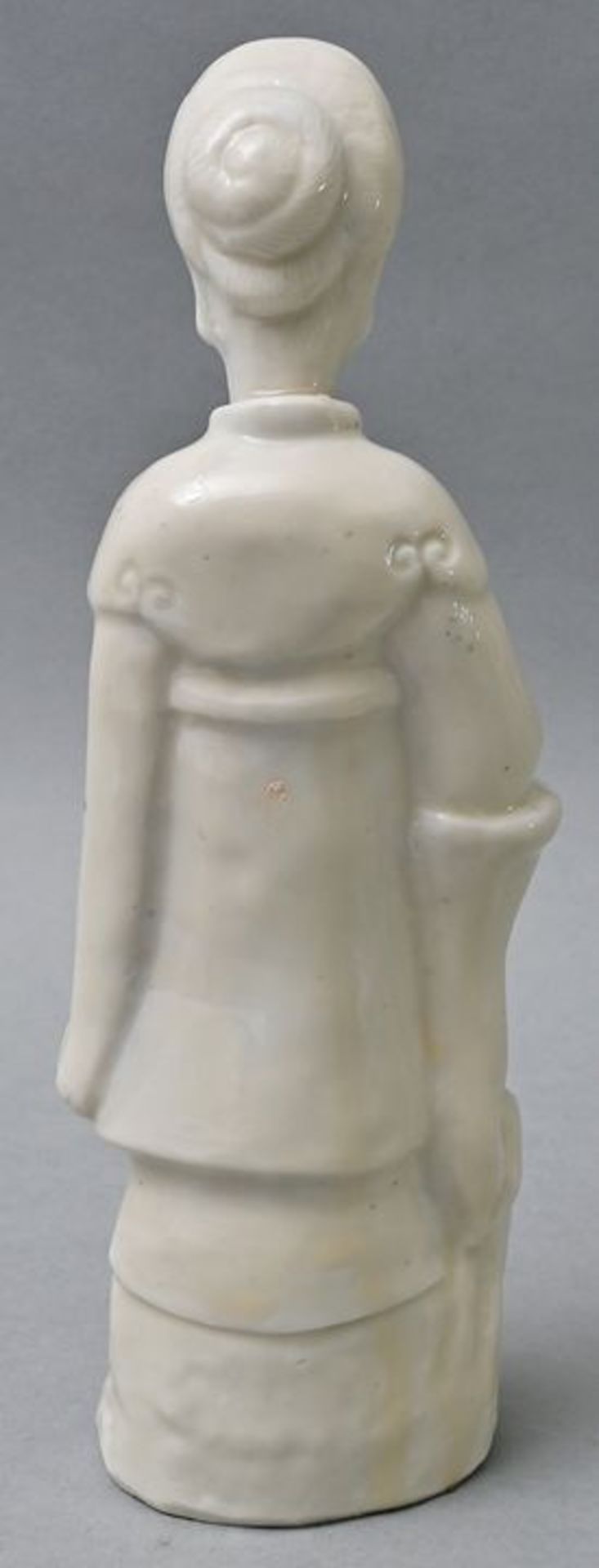 Dehua-Figur/ figure Dehua - Bild 2 aus 5