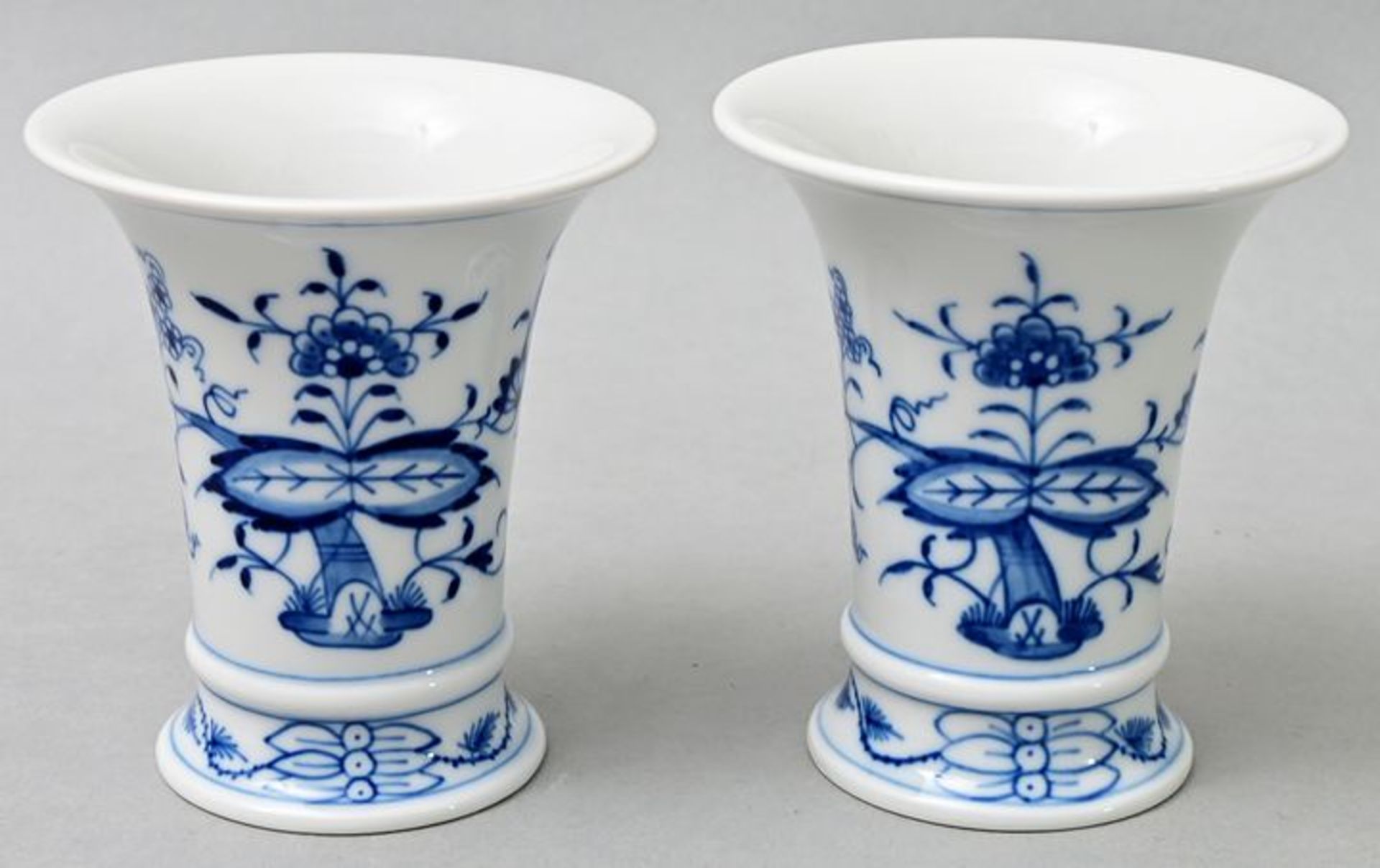 Paar kleine Vasen/ two small vases