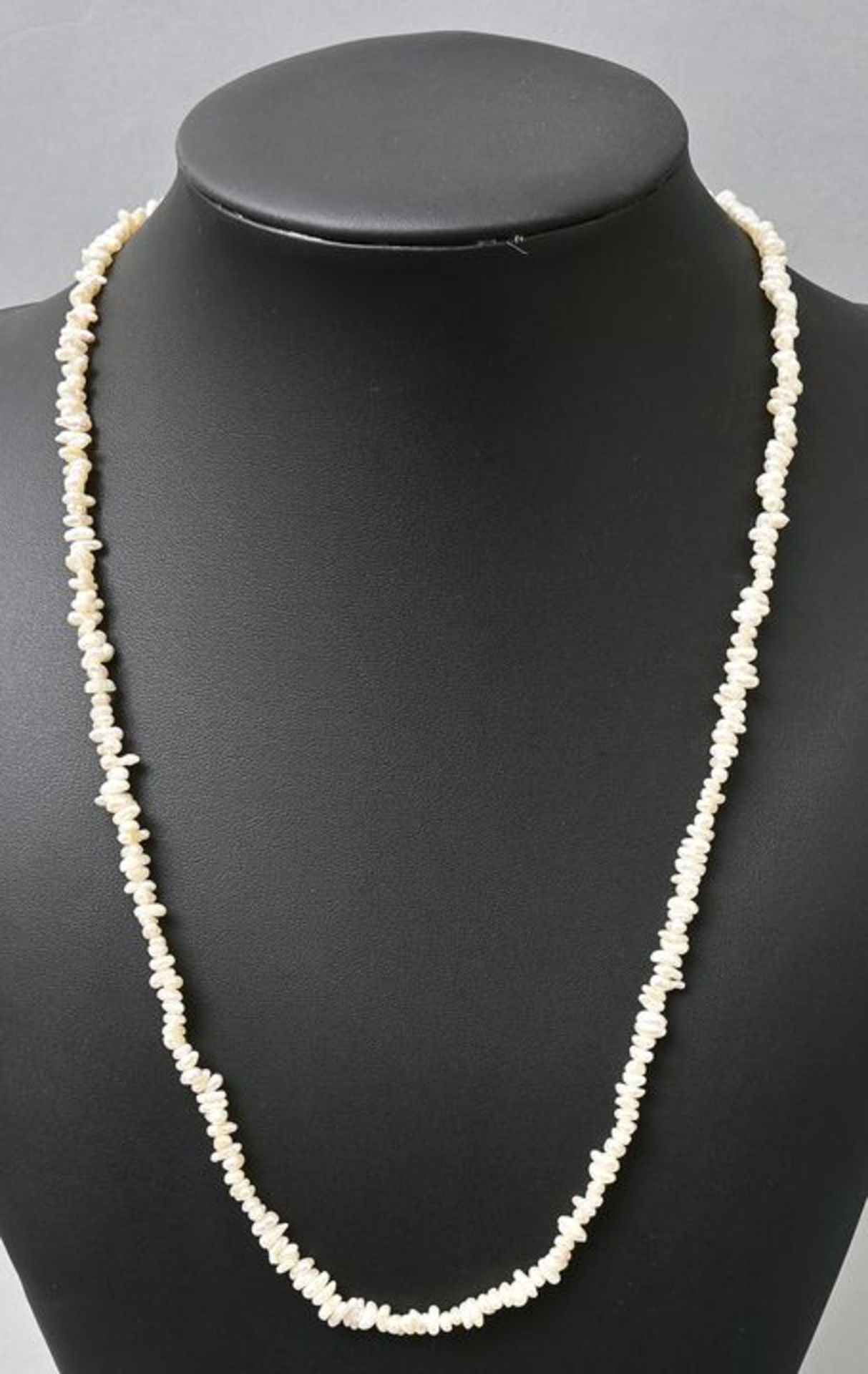 Perlenkette/ pearl necklace