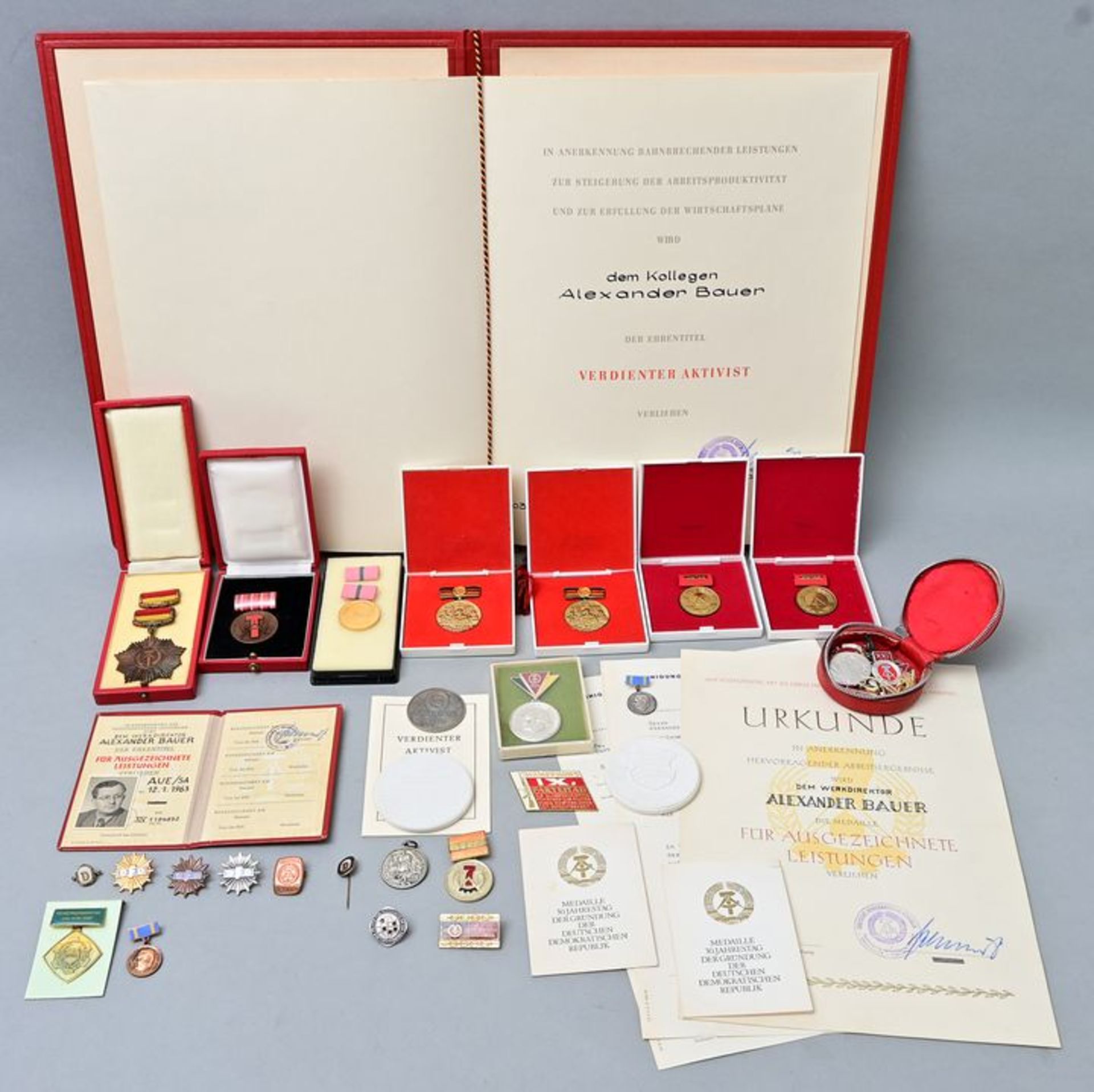 Auszeichnungen der DDR/ medals of GDR