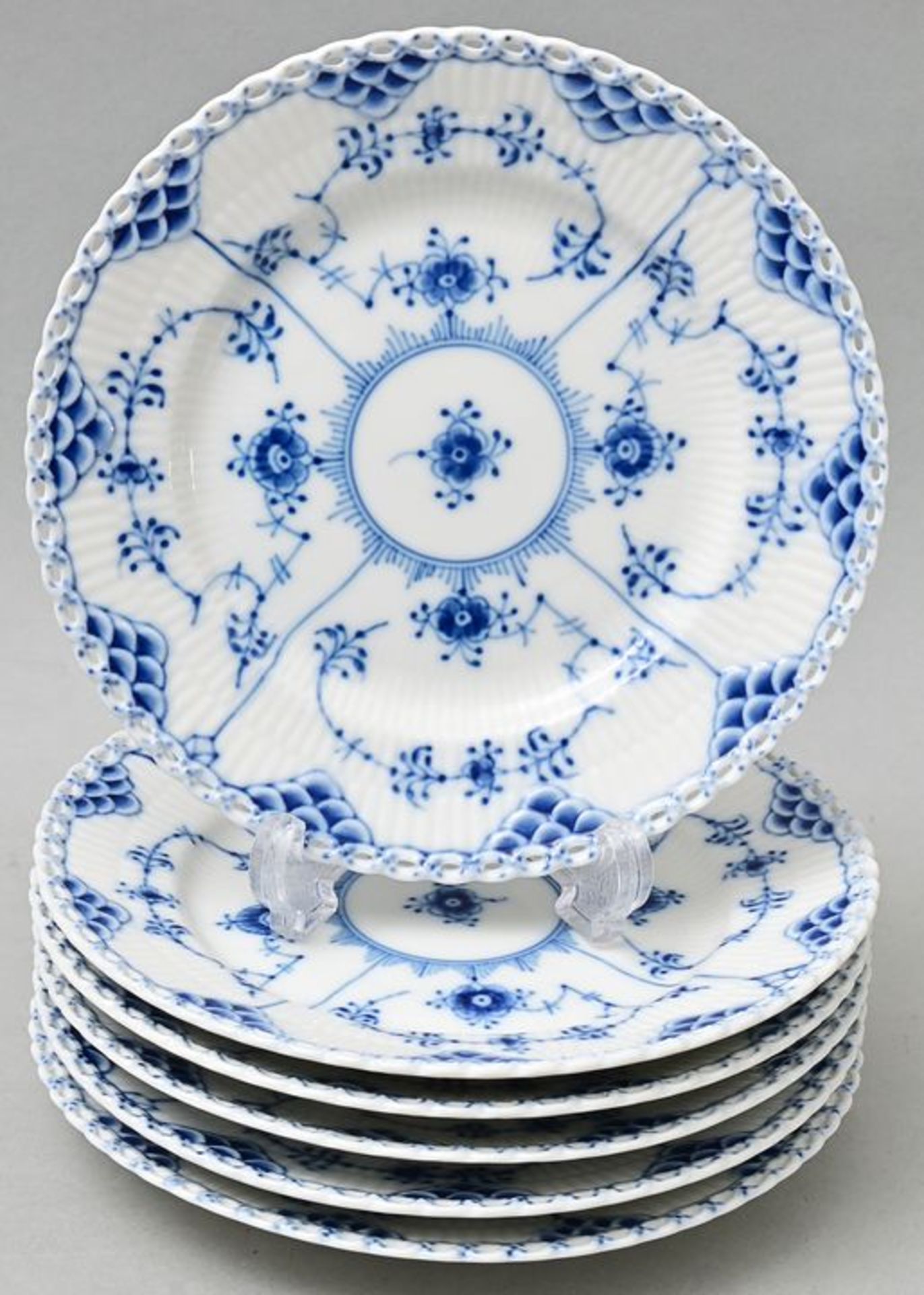 Sechs Teller, Kopenhagen, Strohblume / Six plates