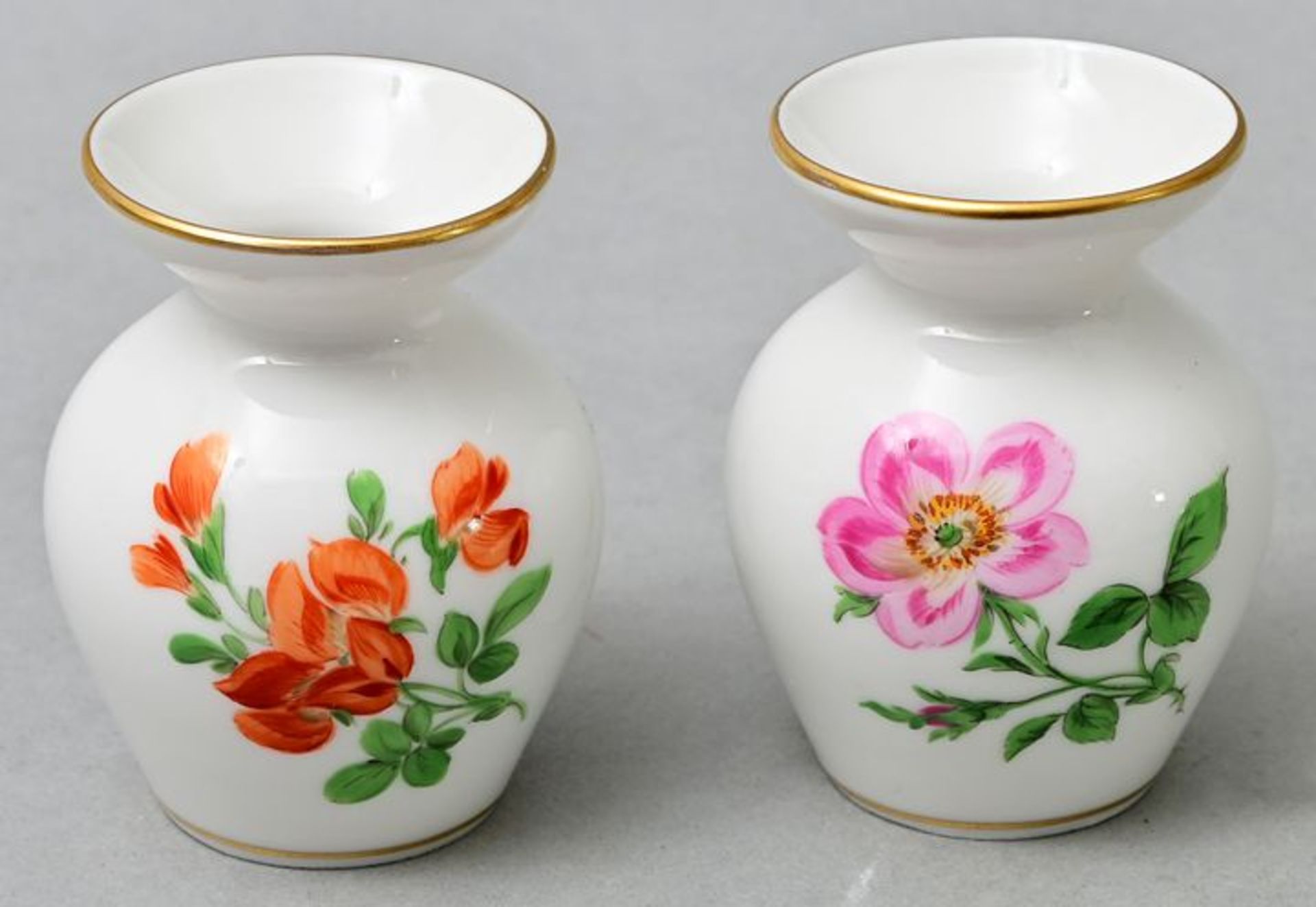 Paar kleine Väschen/ two small vases