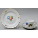 Gedeck Blume 3/ cup with saucer and plate