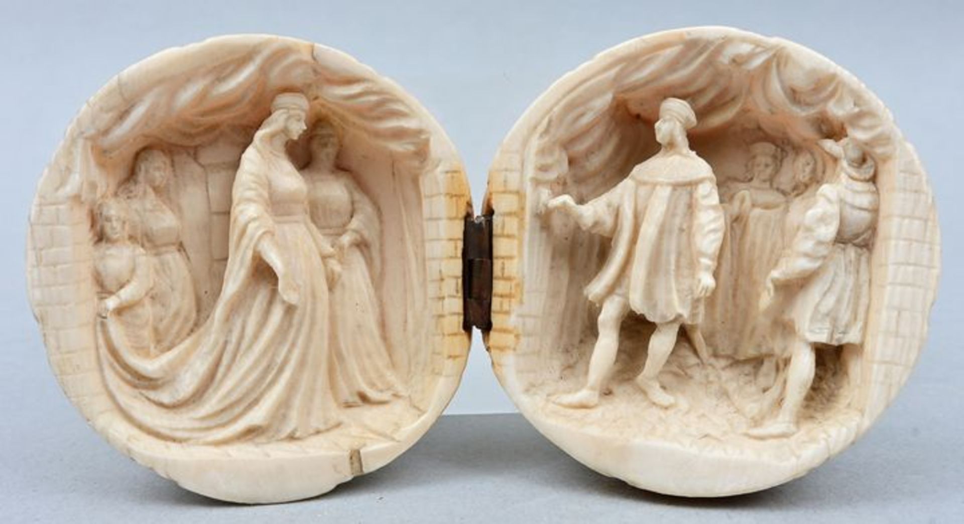 Elfenbeinschnitzerei Diptychon/ ivory carving