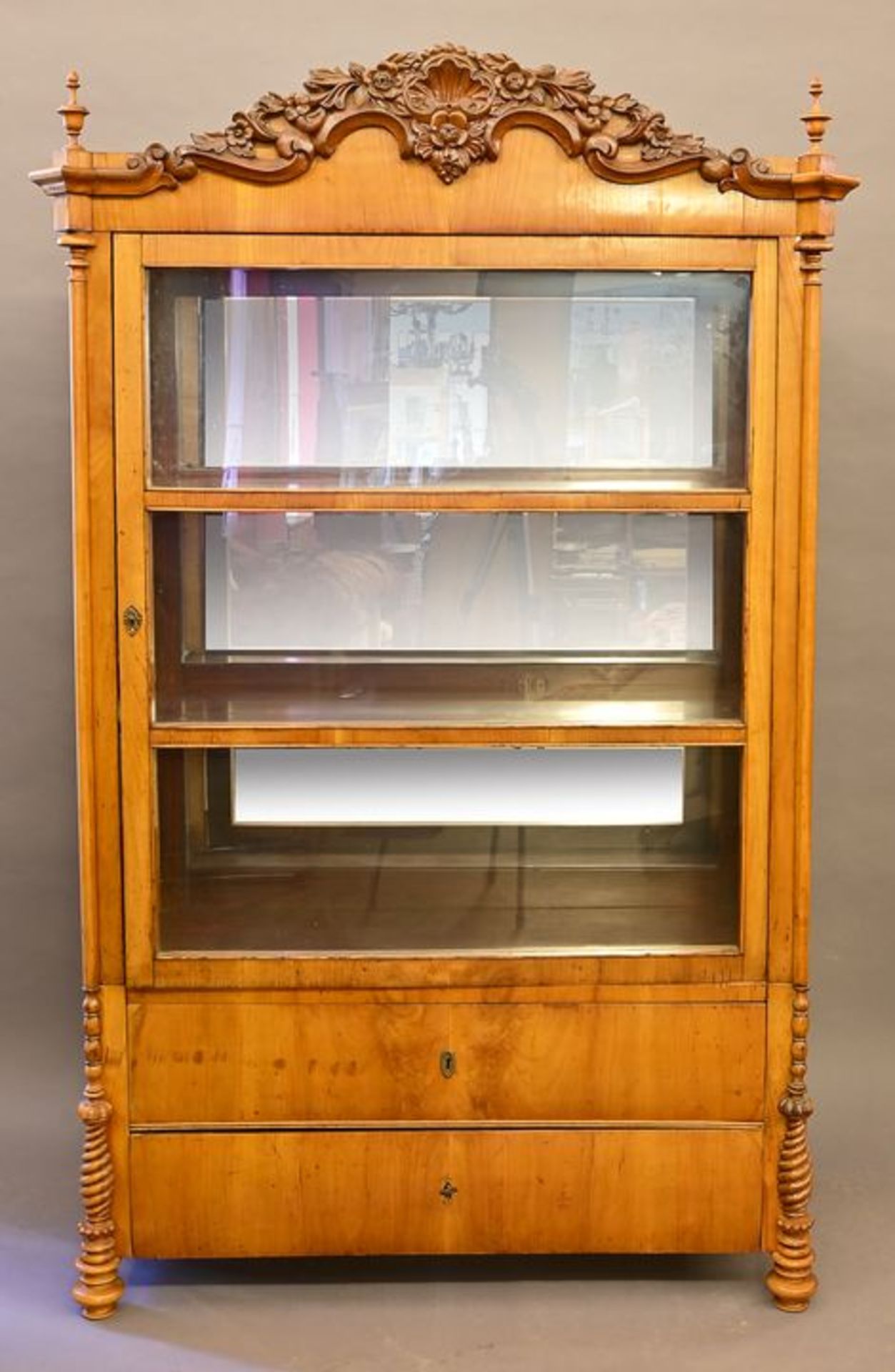 Vitrine / Display case