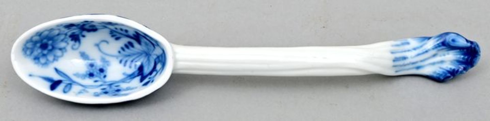 Porzellanlöffel/ Porcelain spoon