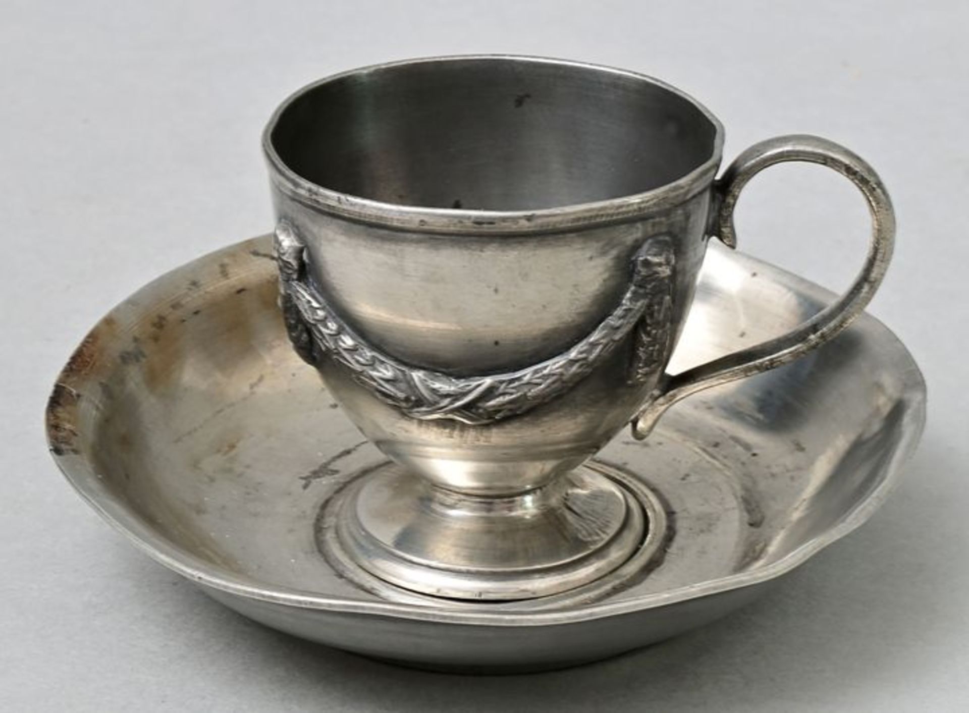 Zinn-Tasse mit Untertasse/ pewter cup