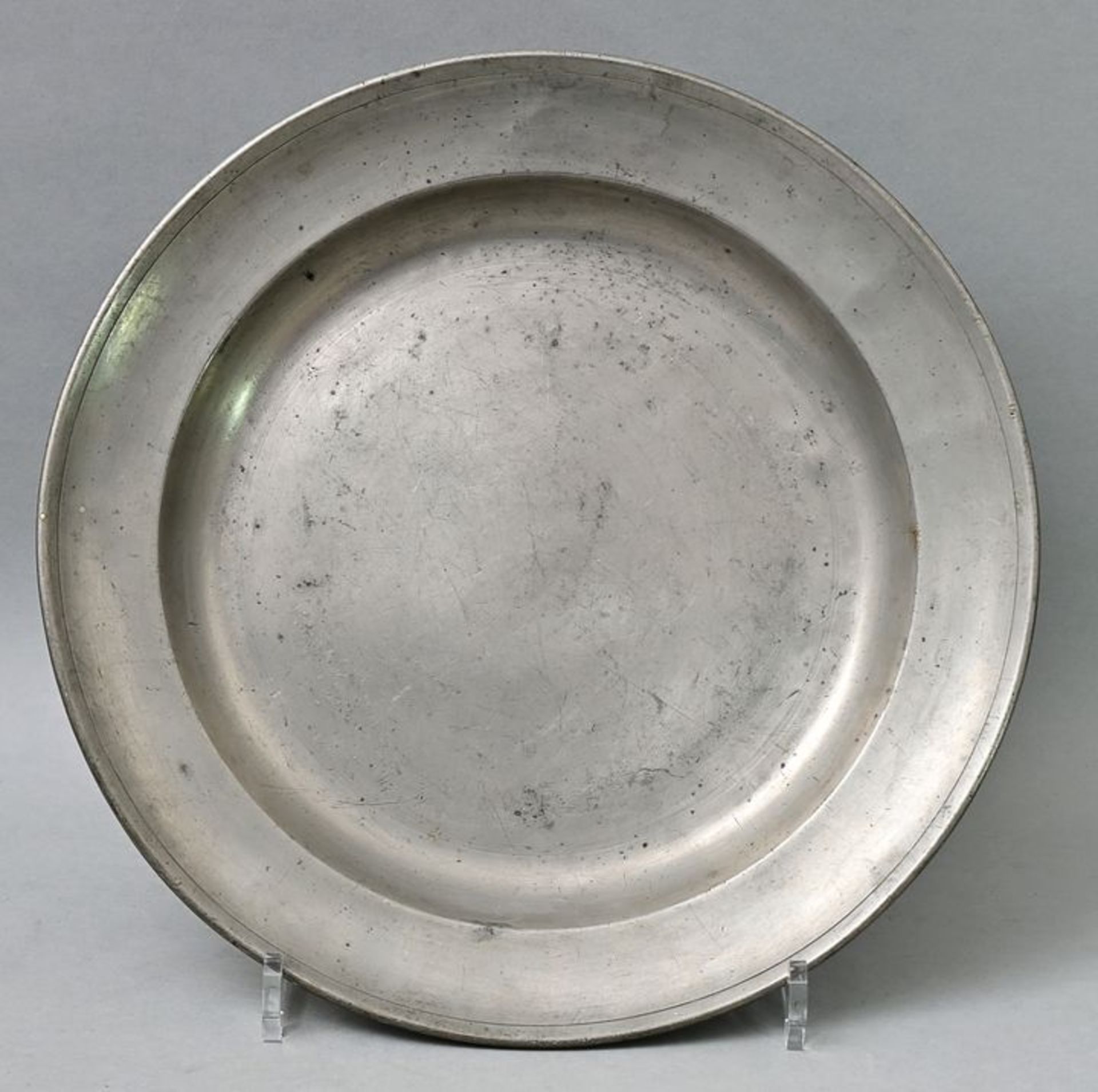 Runde Platte Zinn/ pewter plate