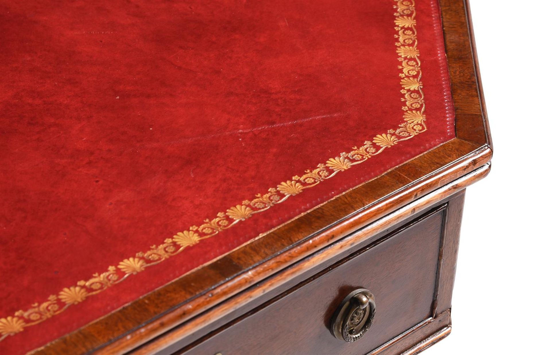 A REGENCY MAHOGANY OCTAGONAL LIBRARY TABLE - Image 2 of 4