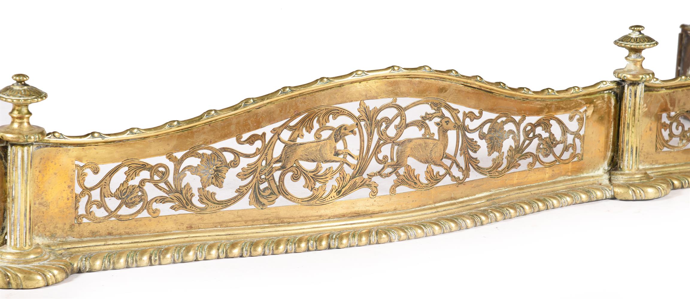 A GEORGE III GILT BRASS FIRE FENDER - Image 2 of 3