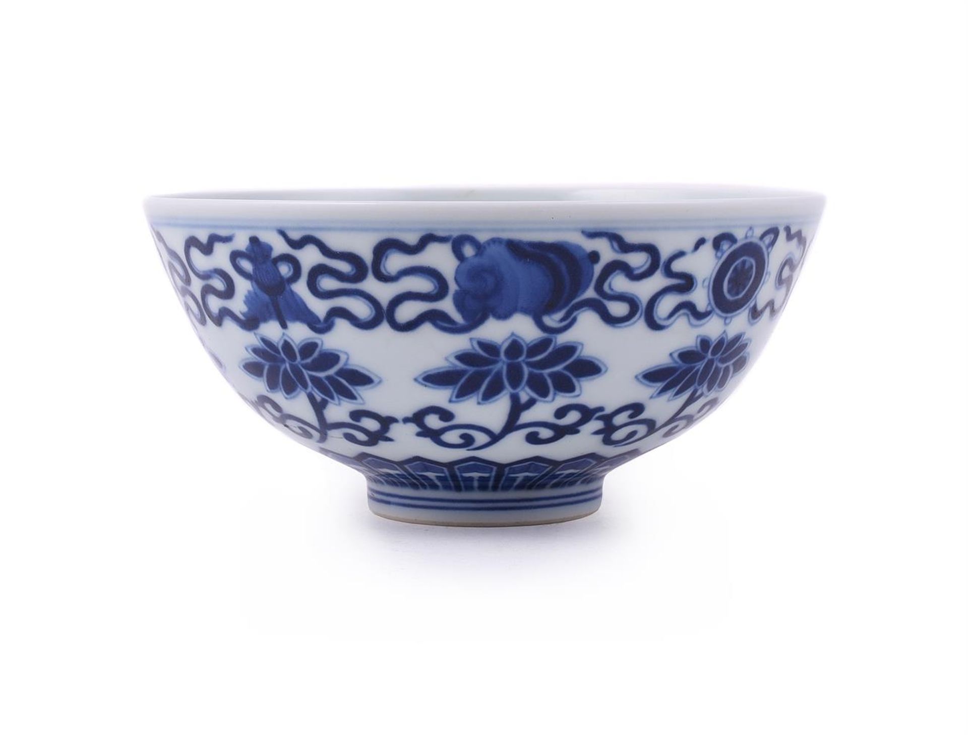 A CHINESE BLUE AND WHITE BOWL