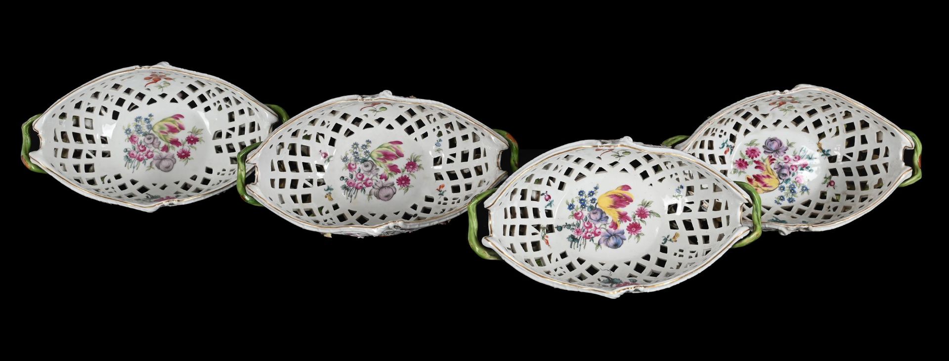 A SET OF FOUR HEREND TWIN HANDLED PIERCED AND FLOWER ENCRUSTED CHESTNUT BASKETS - Image 3 of 4