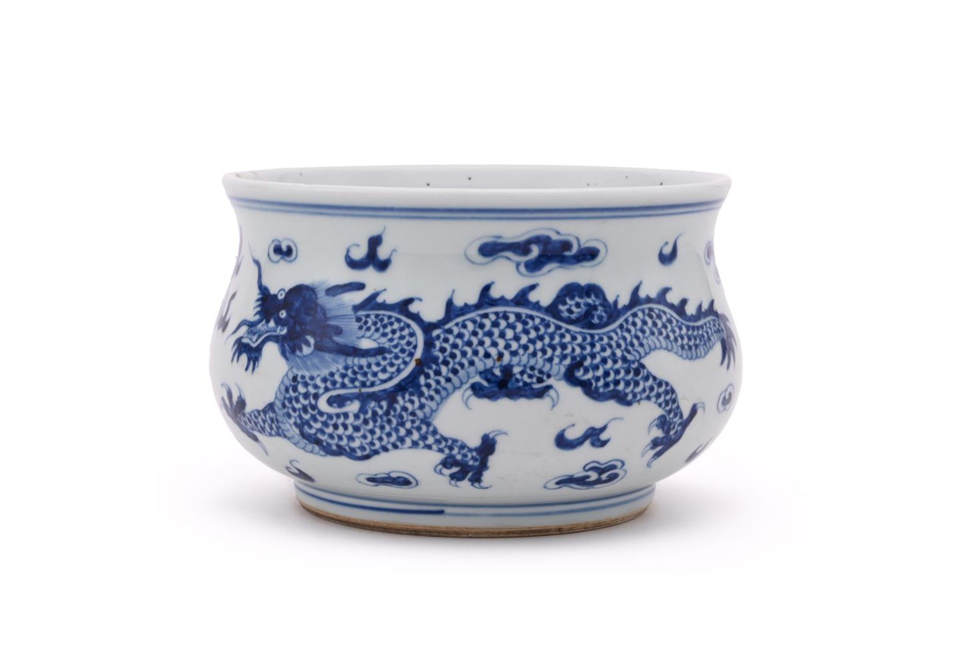 A CHINESE BLUE AND WHITE DRAGON CENSER - Image 2 of 3