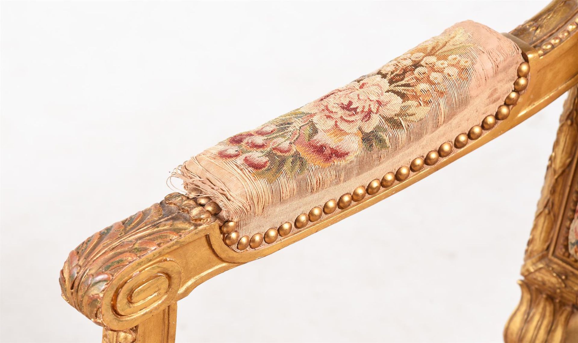 A FRENCH TRANSITIONAL AUBUSSON UPHOLSTERED GILTWOOD SALON SUITE, IN LOUIS XVI STYLE - Image 6 of 10