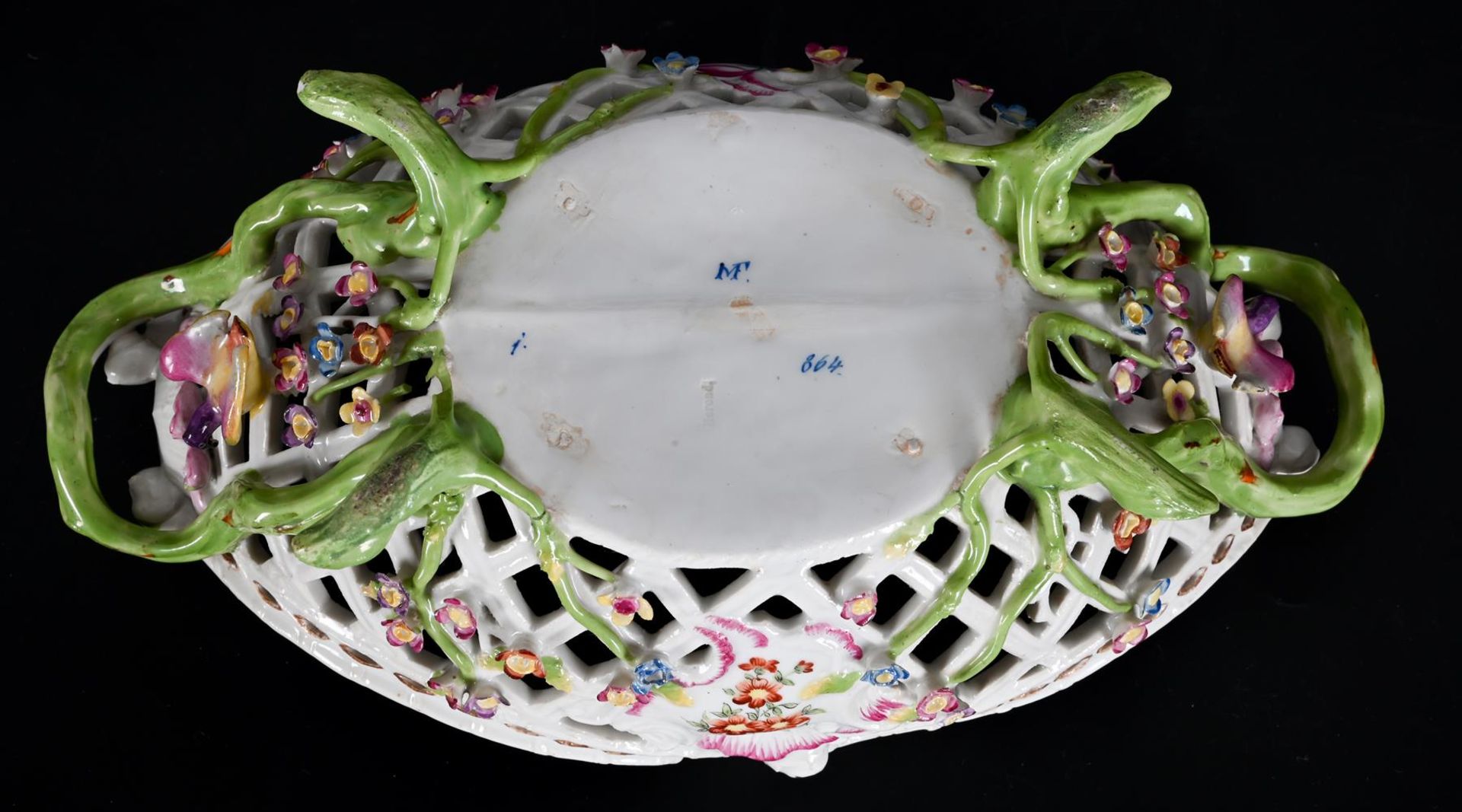 A SET OF FOUR HEREND TWIN HANDLED PIERCED AND FLOWER ENCRUSTED CHESTNUT BASKETS - Image 4 of 4