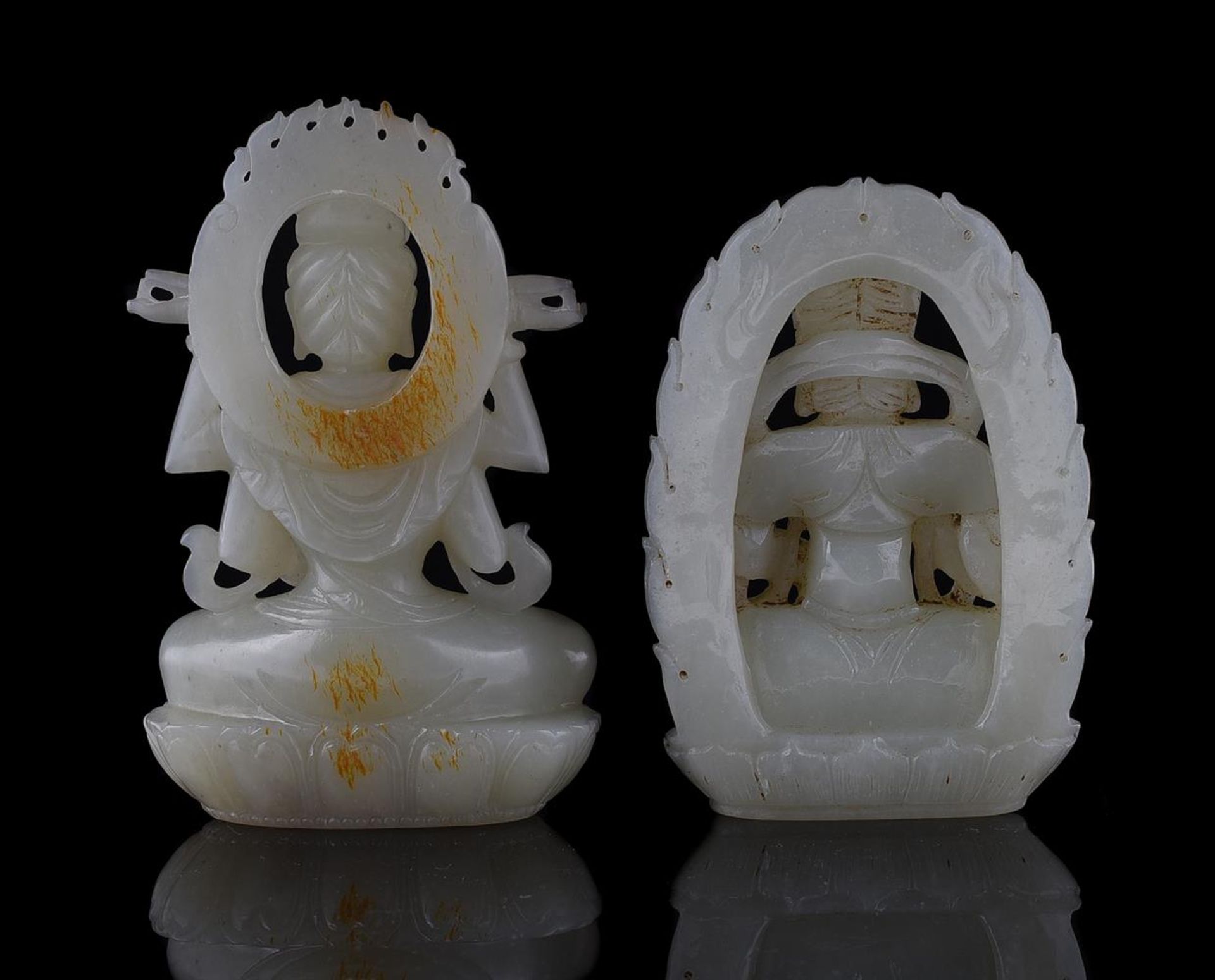 TWO CHINESE CELADON JADE BUDDHA - Bild 2 aus 3