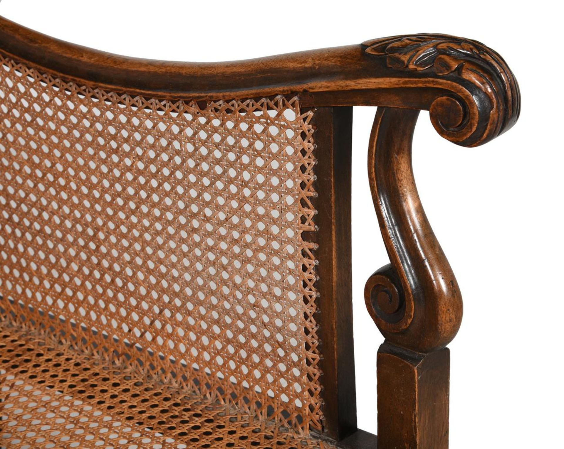 A CARVED BEECH BERGERE SETTEE IN LATE 17TH CENTURY STYLE - Image 7 of 8