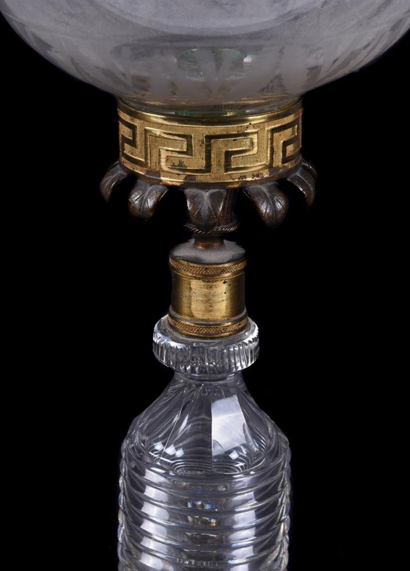 A REGENCY GLASS AND GILT METAL PHOTOPHORE - Image 2 of 3