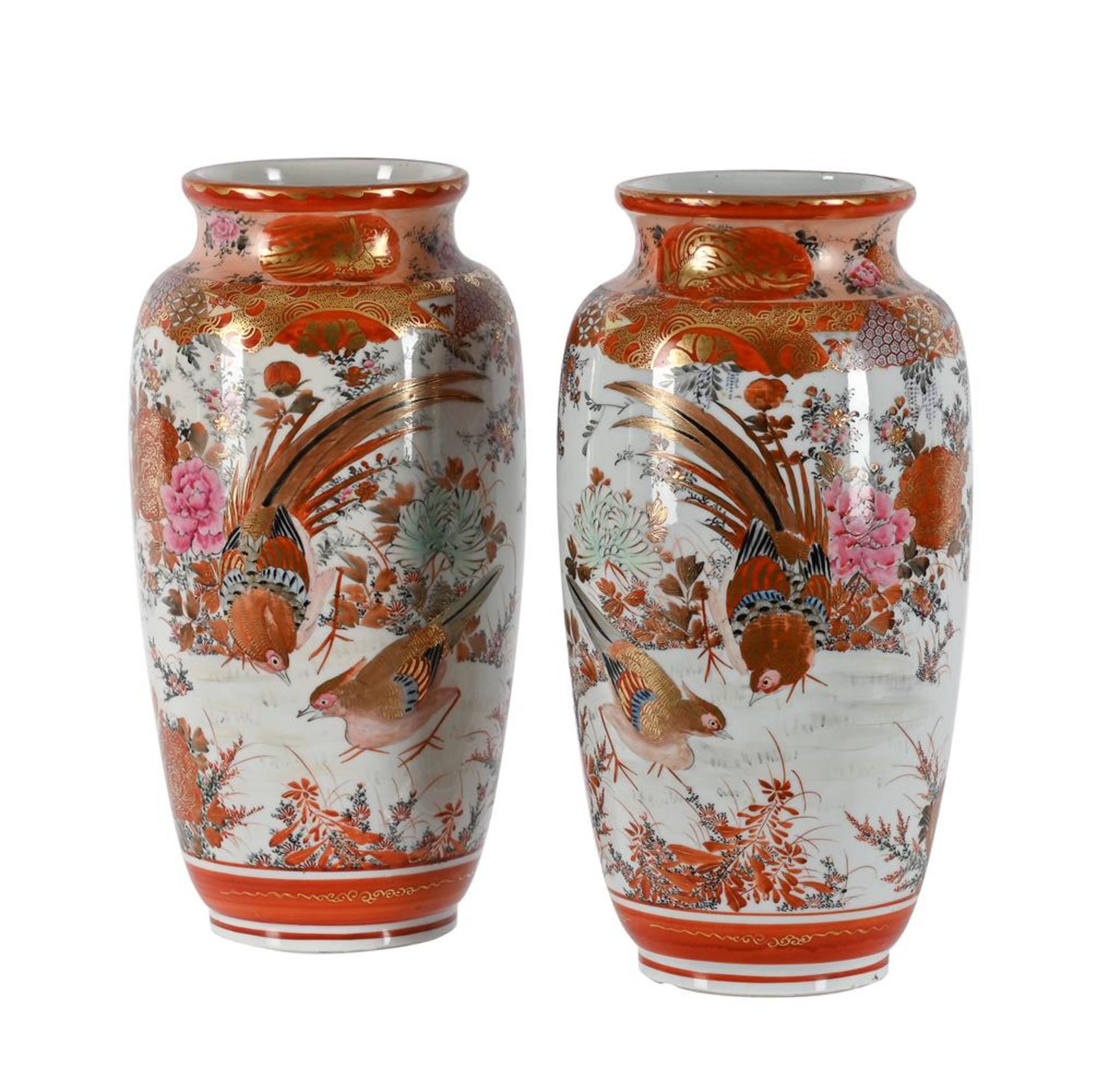 A PAIR OF JAPANESE KUTANI VASES