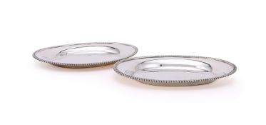 A SILVER OVAL DISH
