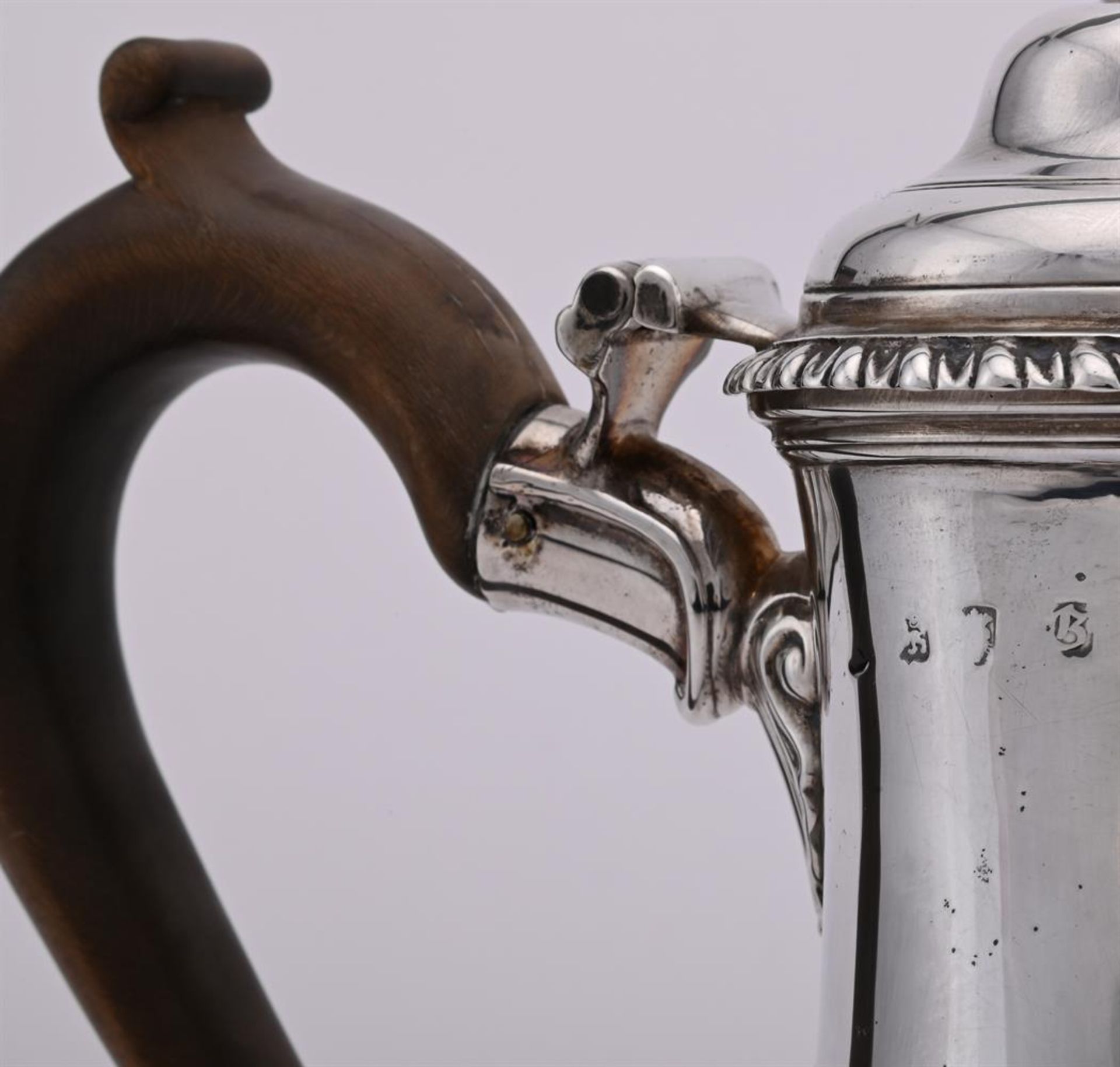 A GEORGE III SILVER BALUSTER COFFEE POT - Image 2 of 3