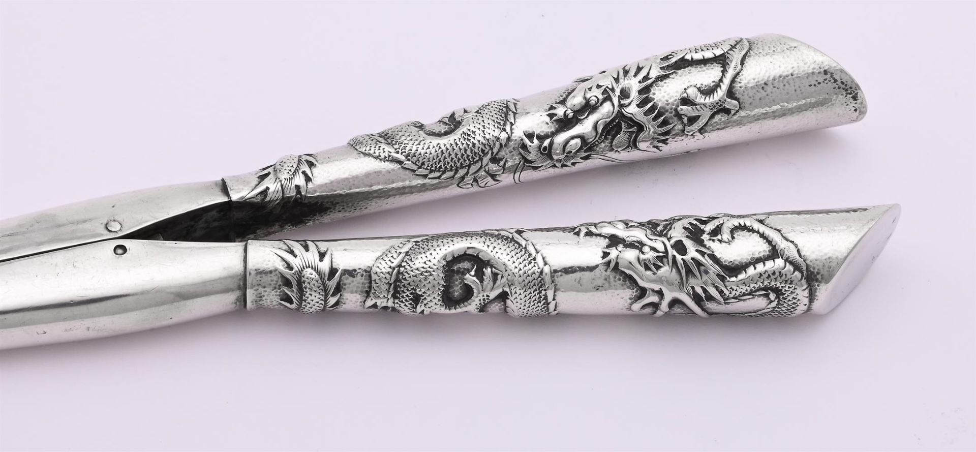 A PAIR OF CHINESE SILVER GLOVE STRETCHERS - Image 2 of 3