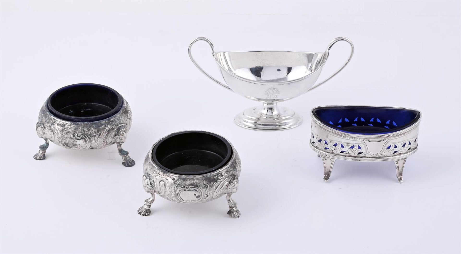 A PAIR OF GEORGE III SILVER CAULDRON SALTS