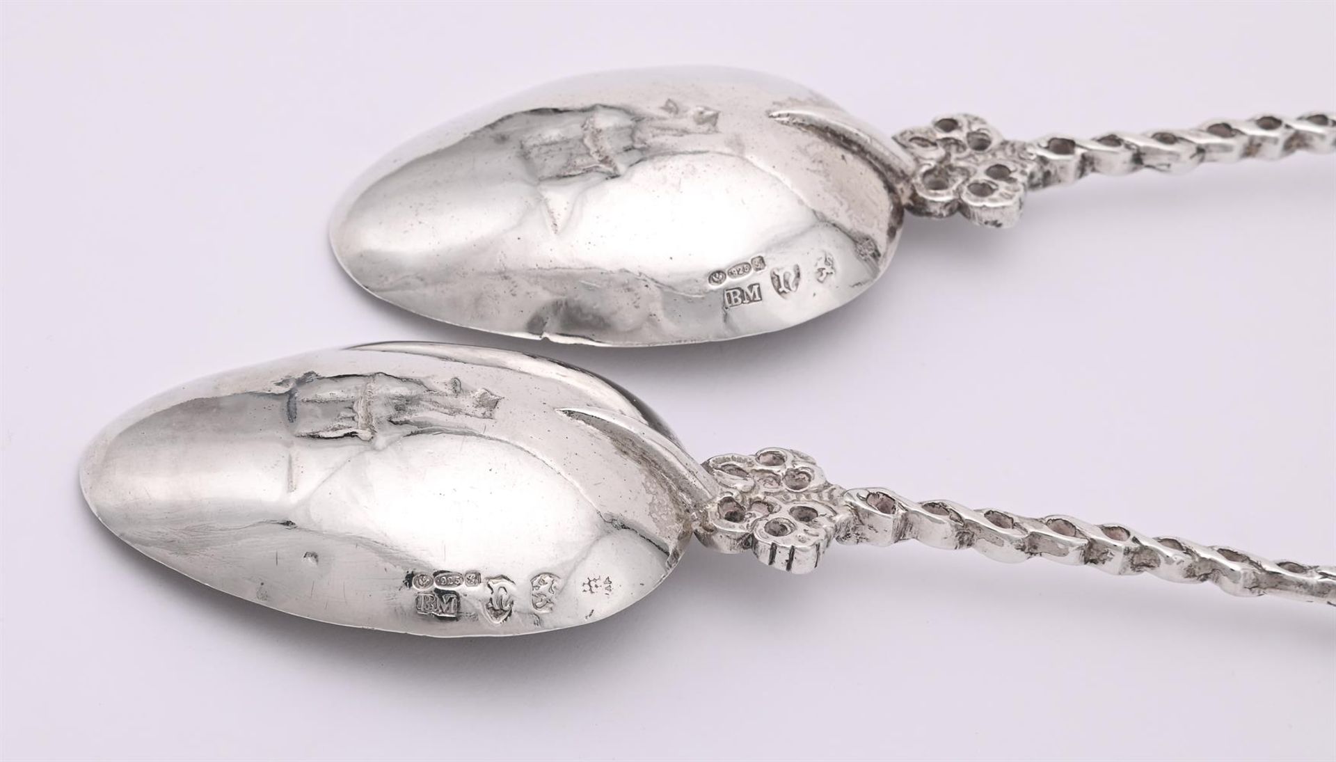 A DUTCH SILVER TRAVELLING COMBINATION SPOON AND FORK - Image 5 of 5