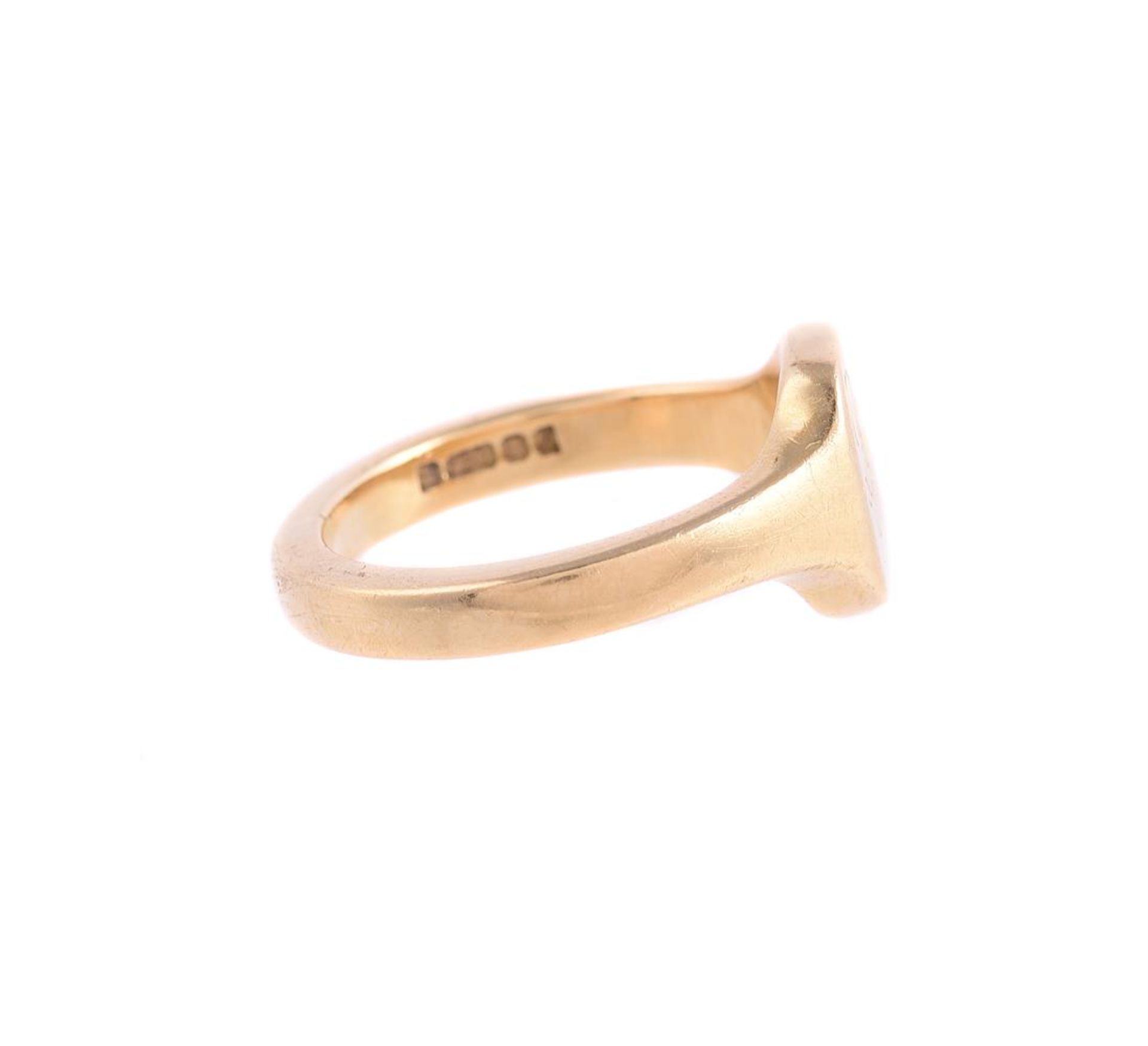 AN 18 CARAT GOLD SIGNET RING, LONDON 1986 - Image 2 of 2