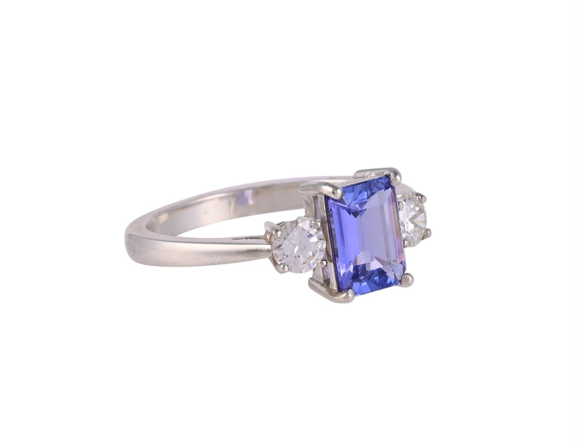 A THREE STONE TANZANITE AND DIAMOND RING - Image 2 of 2