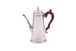 A SILVER SLIGHTLY TAPERING COFFEE POT