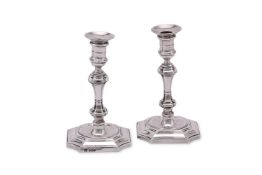 A PAIR OF EDWARDIAN SILVER TAPERSTICKS