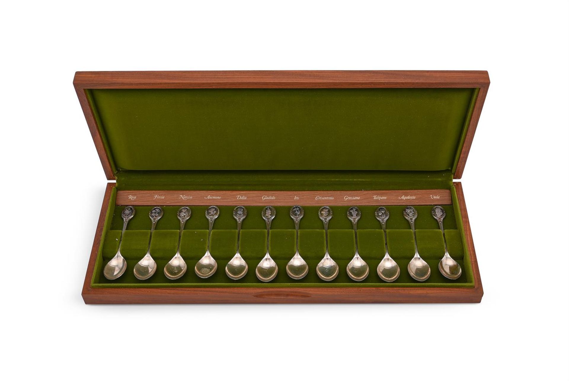 A CASED SET OF TWELVE SILVER TEA SPOONS