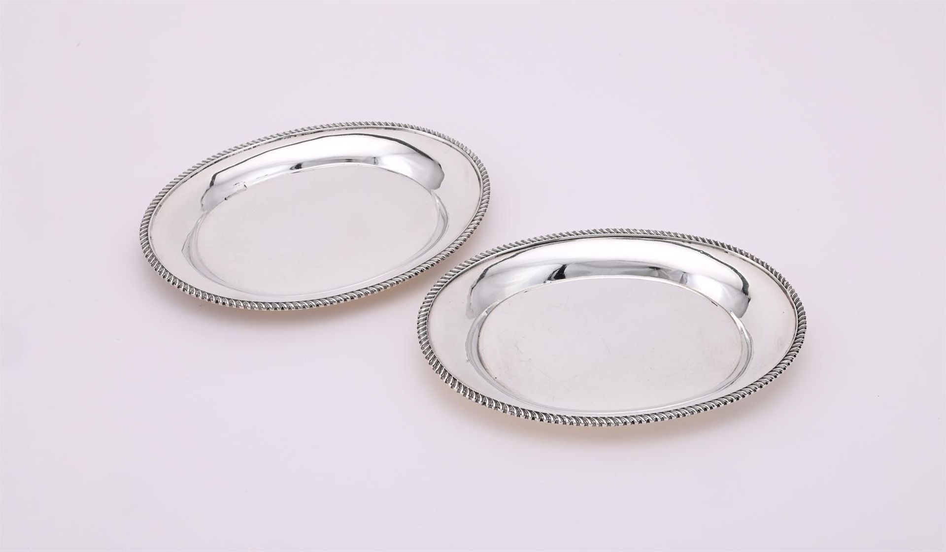 A SILVER OVAL DISH - Image 2 of 3
