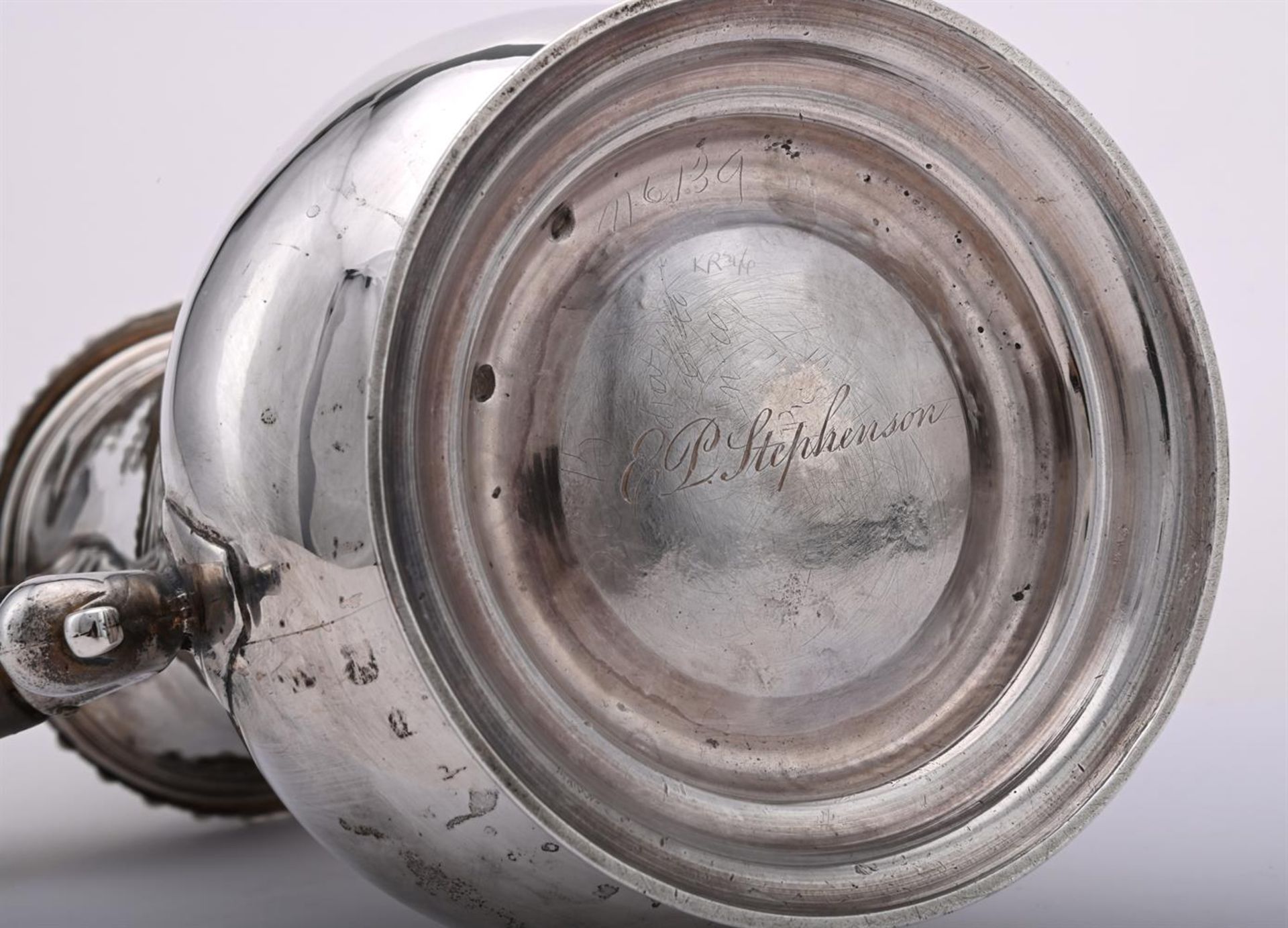 A GEORGE III SILVER BALUSTER COFFEE POT - Image 3 of 3