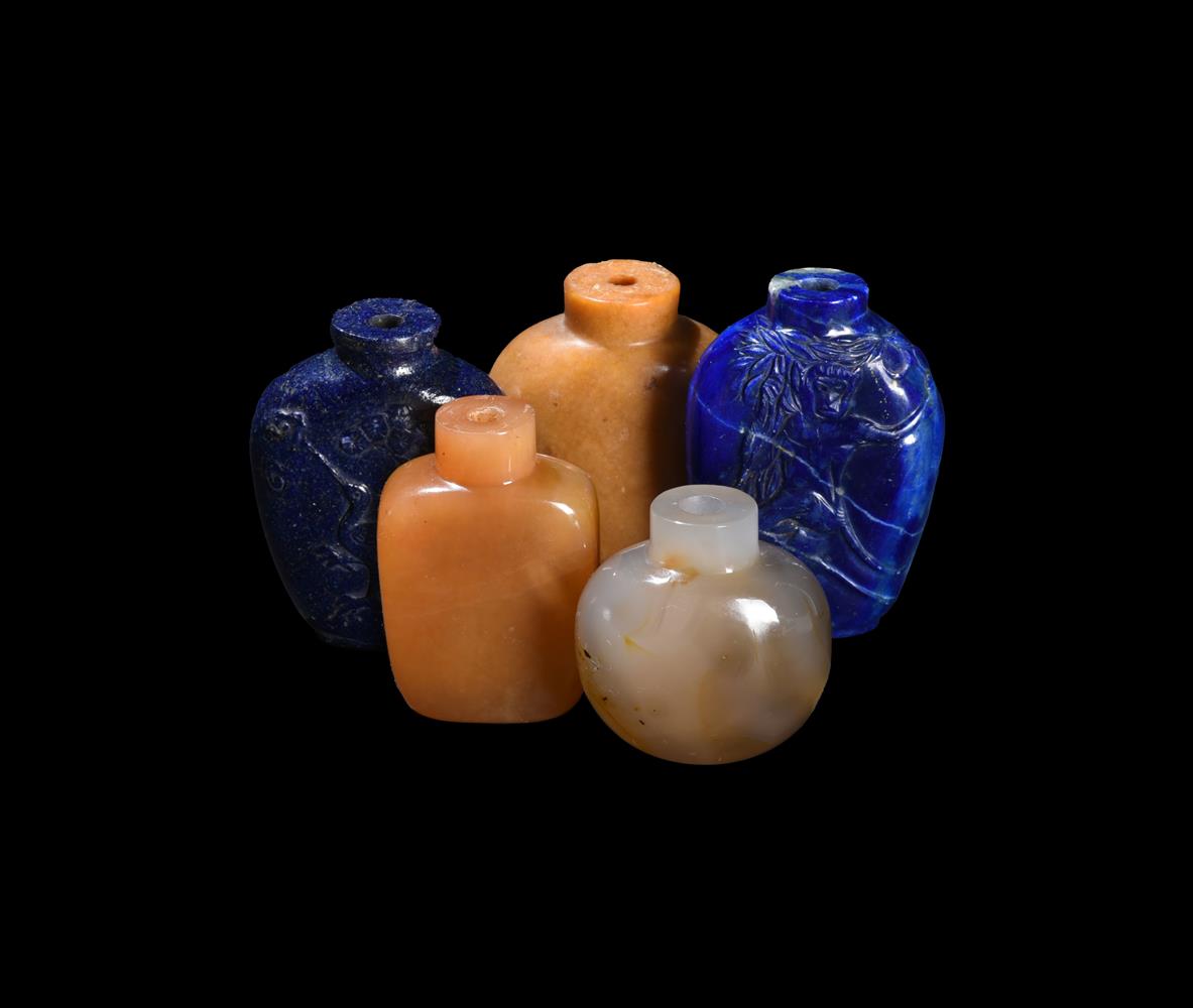 A GROUP OF FIVE CHINESE SNUFF BOTTLES