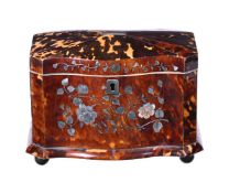 Y A REGENCY TORTOISESHELL, MOTHER OF PEARL INLAID, AND IVORY BANDED TEA CADDY