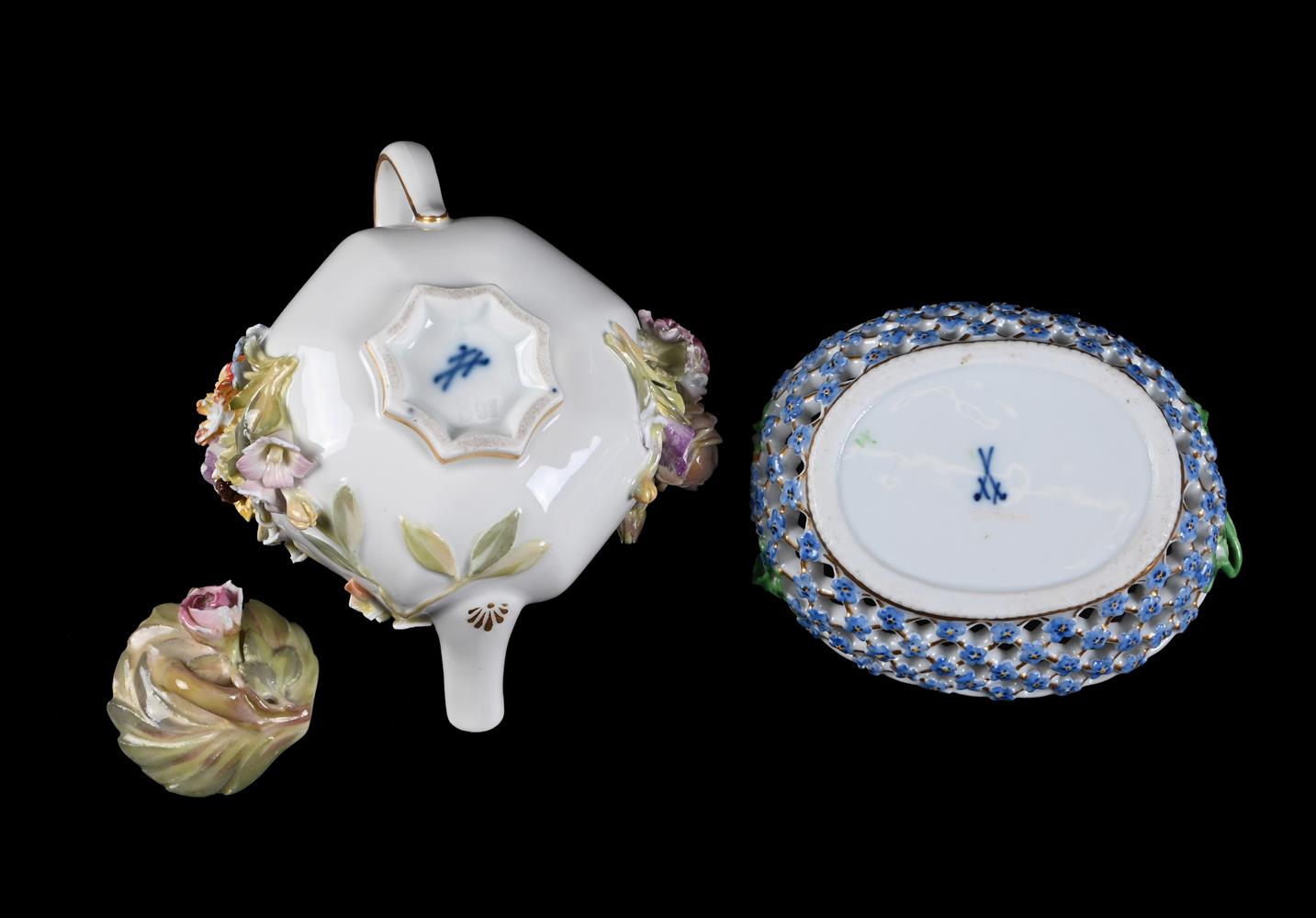 THREE ITEMS OF MEISSEN - Image 4 of 4