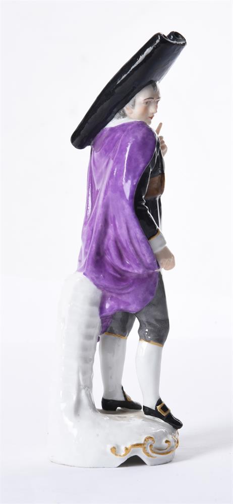 A SAMSON PORCELAIN COMMEDIA DELL'ARTE FIGURE - Image 2 of 3