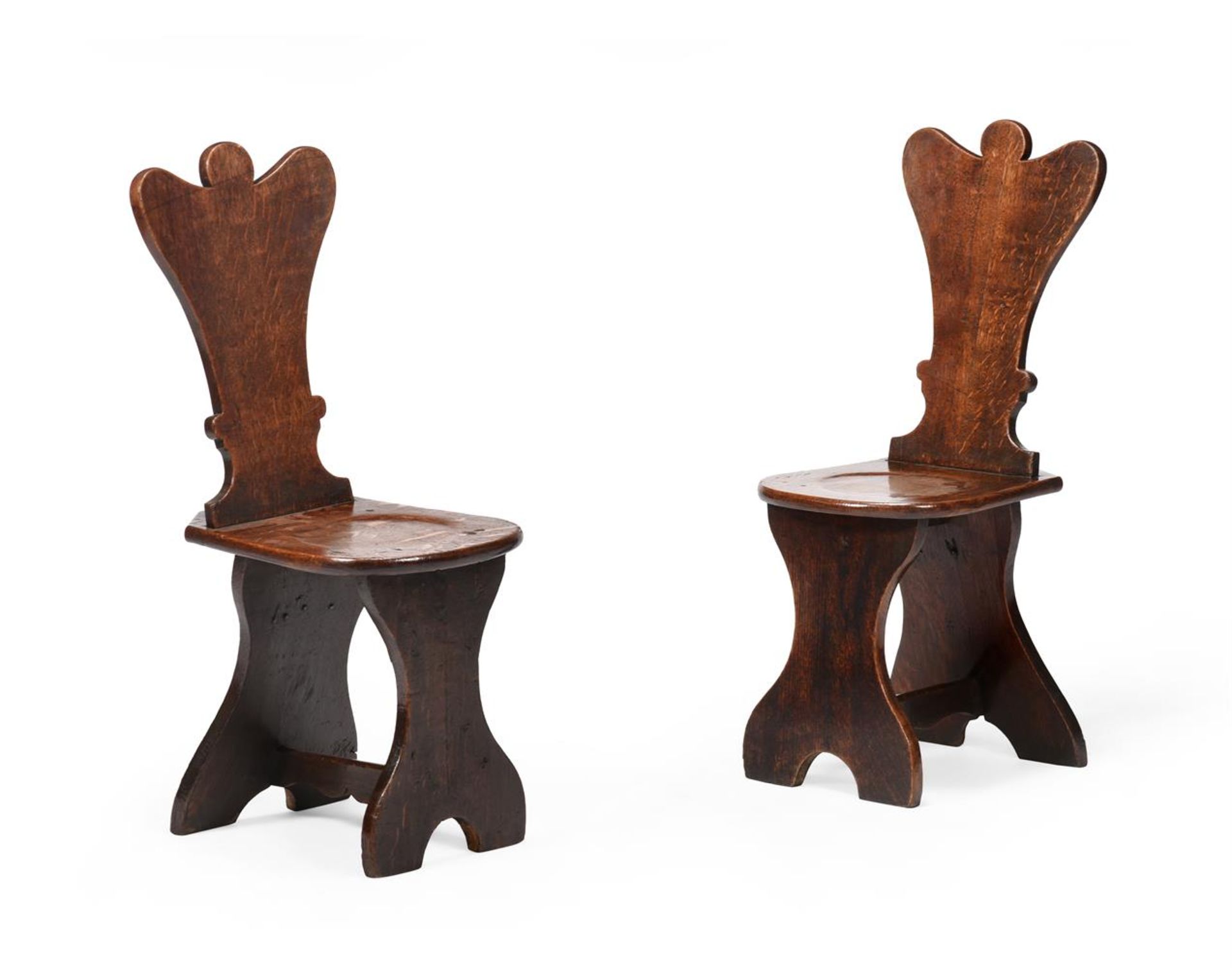 A PAIR OF OAK HALL CHAIRS - Image 2 of 3
