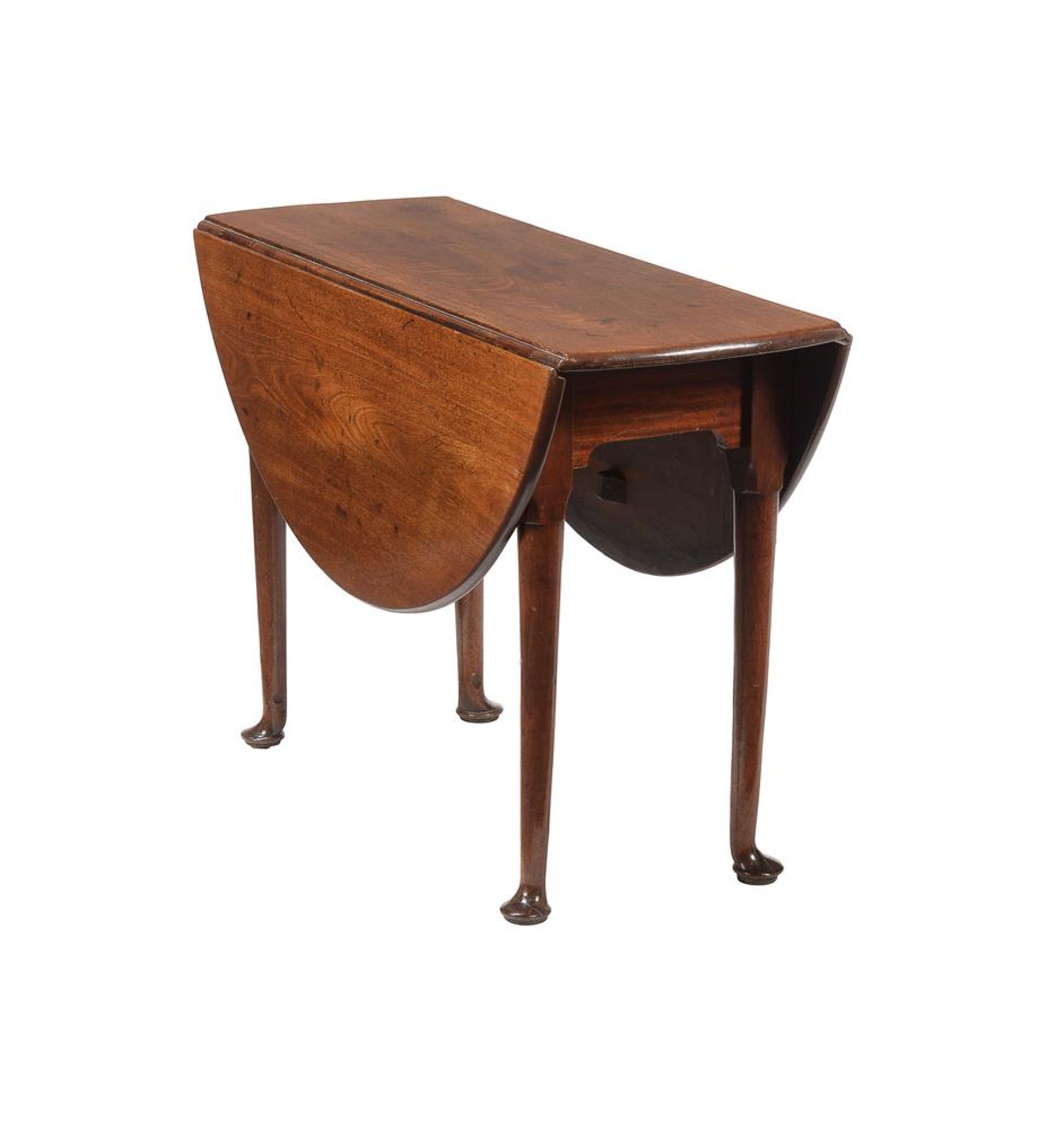 A GEORGE II WALNUT DROP LEAF TABLE - Image 2 of 4