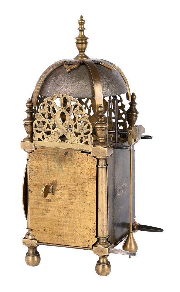 A CHARLES II MINIATURE BRASS LANTERN TIMEPIECE WITH ALARM - Image 4 of 7