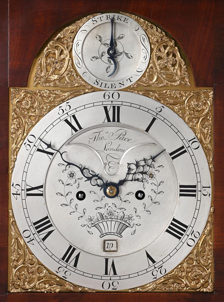 A GEORGE III BRASS MOUNTED MAHOGANY TABLE CLOCK WITH TRIP-HOUR REPEAT - Image 2 of 4