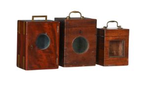 Y THREE ENGLISH WOODEN CARRIAGE CLOCK TRAVELLING CASES
