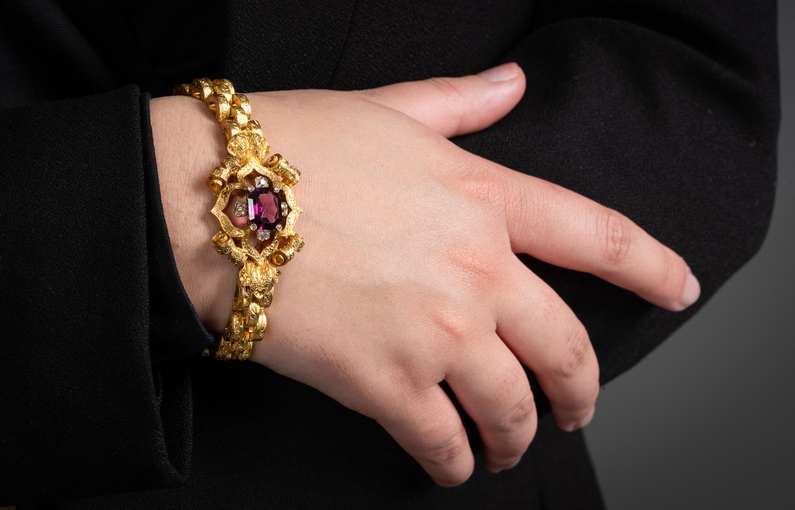 A FRENCH MID 19TH CENTURY GOLD, GARNET AND DIAMOND BRACELET, CIRCA 1860 - Image 3 of 4