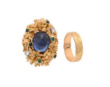 ATTRIBUTED TO ANDREW GRIMA, A SAPPHIRE, DIAMOND AND EMERALD DRESS RING