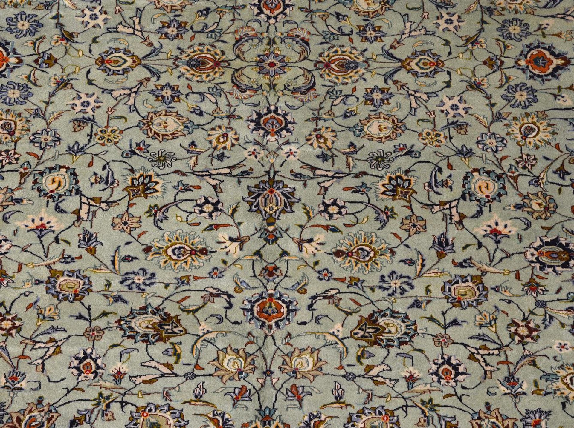 A KASHAN CARPET, approximately 415 x 300cm - Bild 2 aus 3