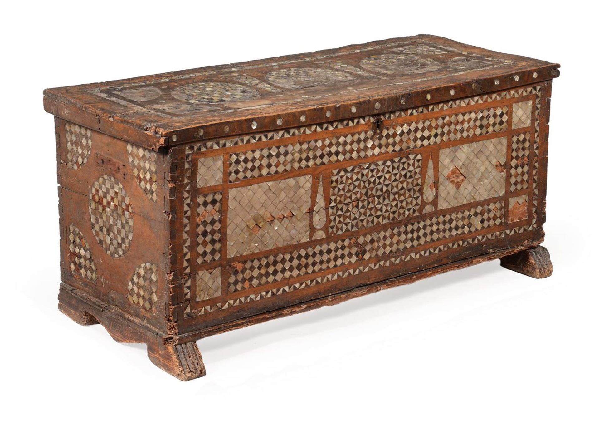 Y AN OTTOMAN MOTHER OF PEARL AND TORTOISESHELL INLAID WOODEN CHEST, 19TH CENTURY OR EARLIER