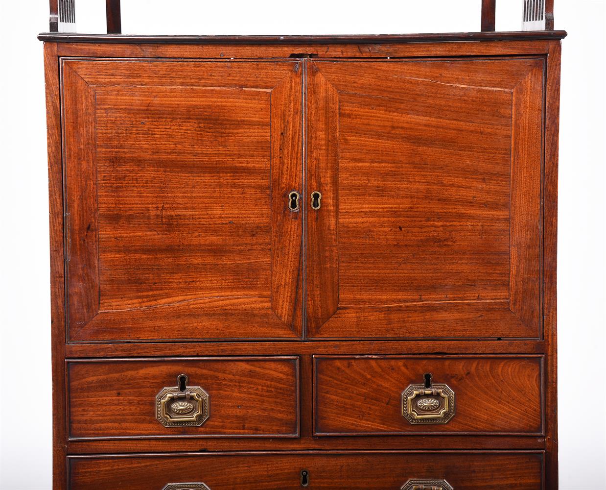 A GEORGE III MAHOGANY ESCRITOIRE CABINET, IN THE MANNER OF WILLIAM VILE, CIRCA 1780 - Image 6 of 7